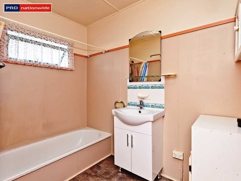 148 Macdonnell Rd, Margate QLD 4019