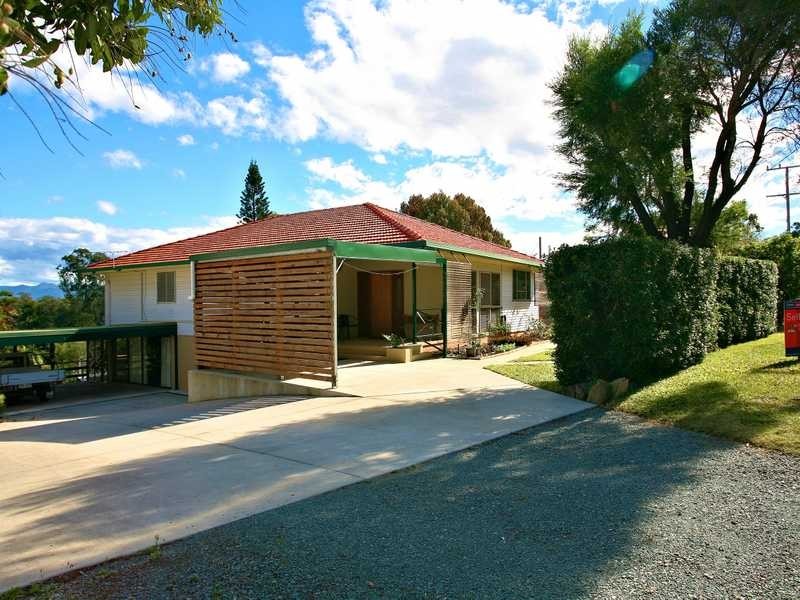 5 NARANGBA RD, Kallangur QLD 4503