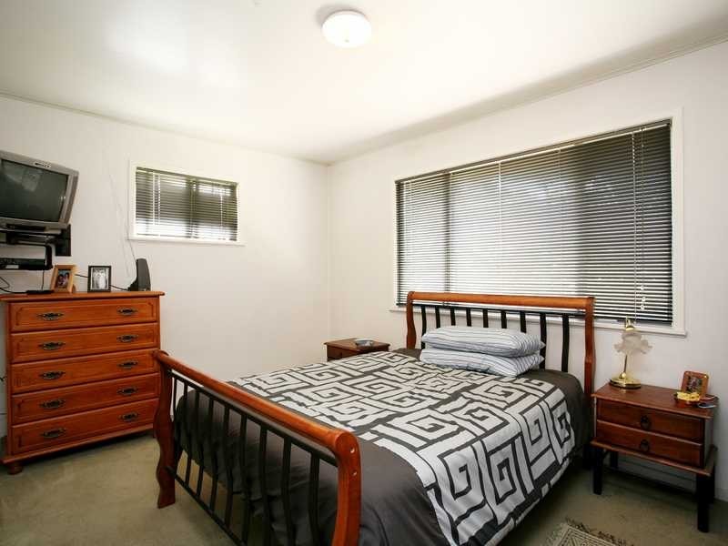 5 NARANGBA RD, Kallangur QLD 4503