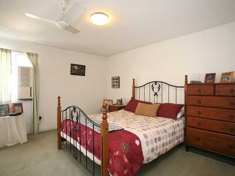 5 NARANGBA RD, Kallangur QLD 4503