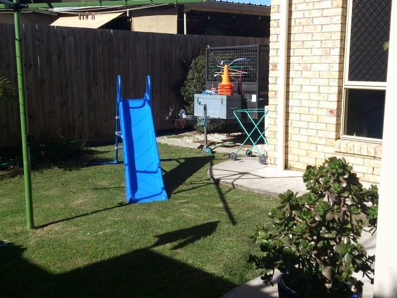 100 School Rd, Kallangur QLD 4503