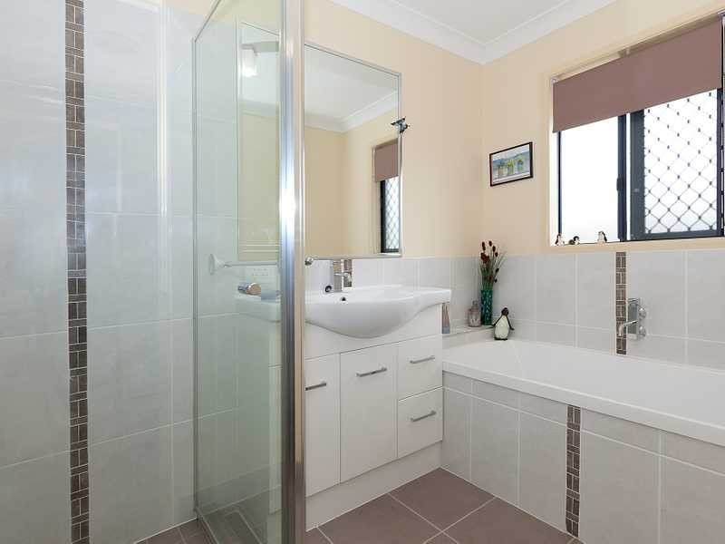 11 Rainbird Circuit, Kallangur QLD 4503