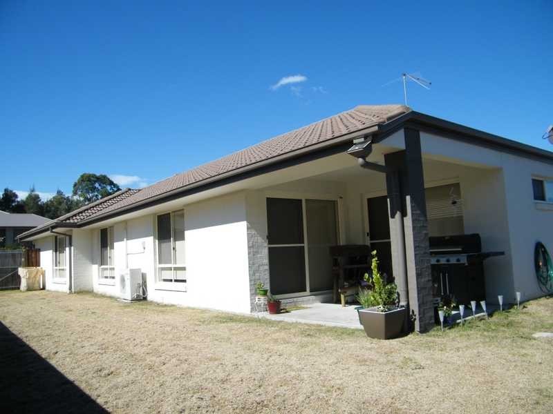 27 Desmond Street, Narangba QLD 4504