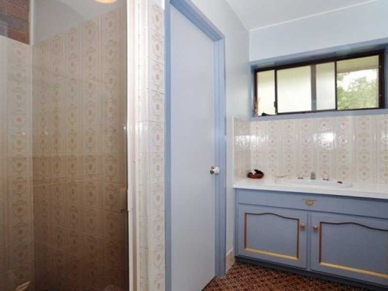 52 Whiteside Road, Whiteside QLD 4503