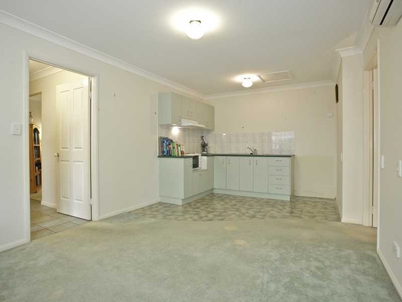 9 Butterfly Drive, Kallangur QLD 4503