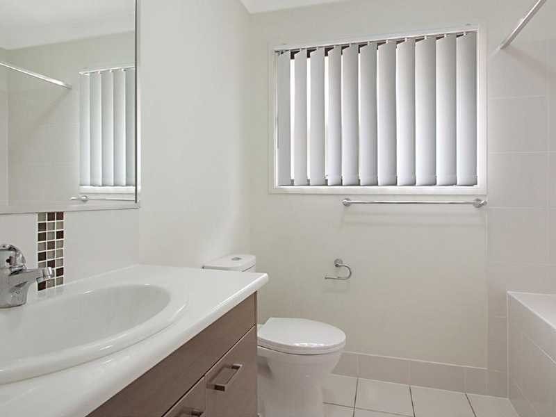 238 YOUNG RD, Narangba QLD 4504