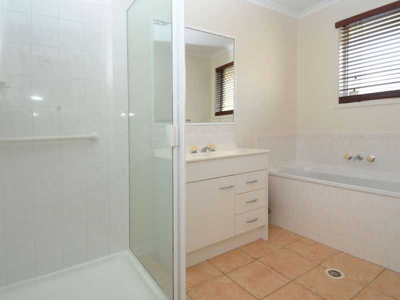 2 Amberton Street, Caboolture QLD 4510