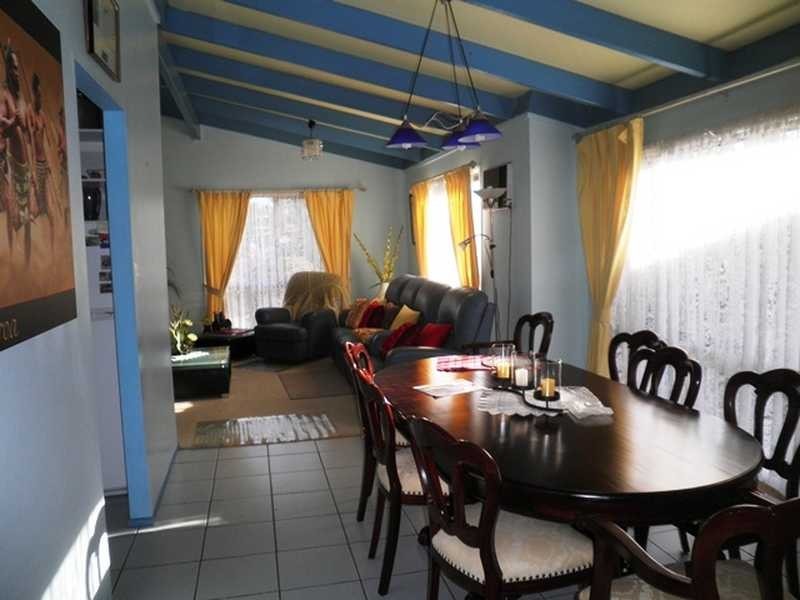 6 ST MARCEL CT, Petrie QLD 4502