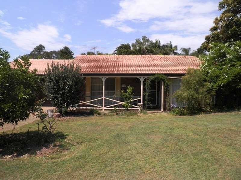 3 St Marcel Court, Petrie QLD 4502