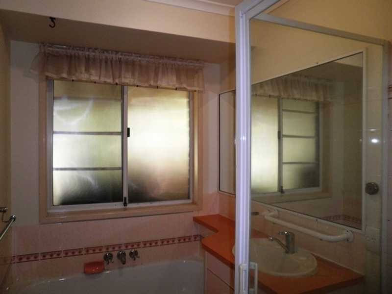 3 St Marcel Court, Petrie QLD 4502