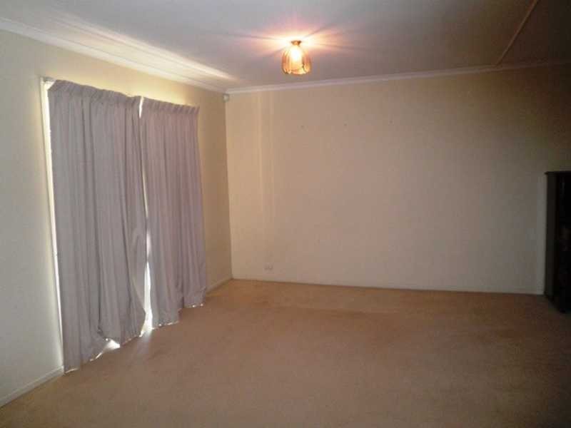 3 St Marcel Court, Petrie QLD 4502