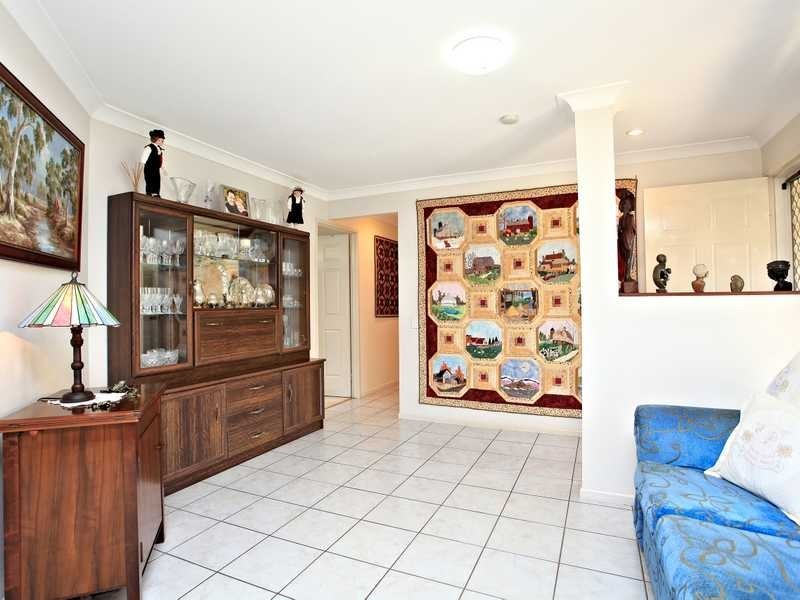 10 Kilsyth Court, Kallangur QLD 4503