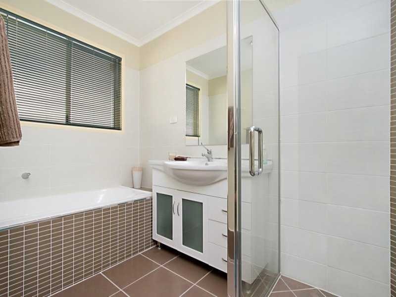 7 Wollumbin Court, Narangba QLD 4504