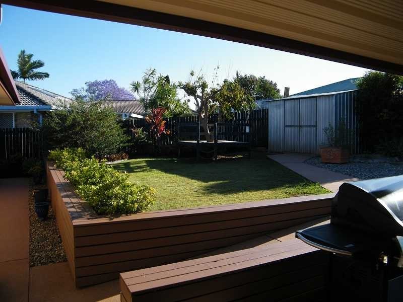 27 Winter Rd, Kallangur QLD 4503