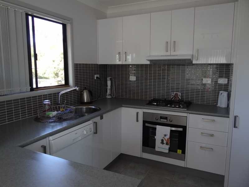 11 ROSEBROOK ST, Kallangur QLD 4503