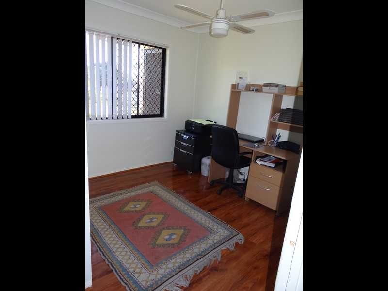 11 ROSEBROOK ST, Kallangur QLD 4503
