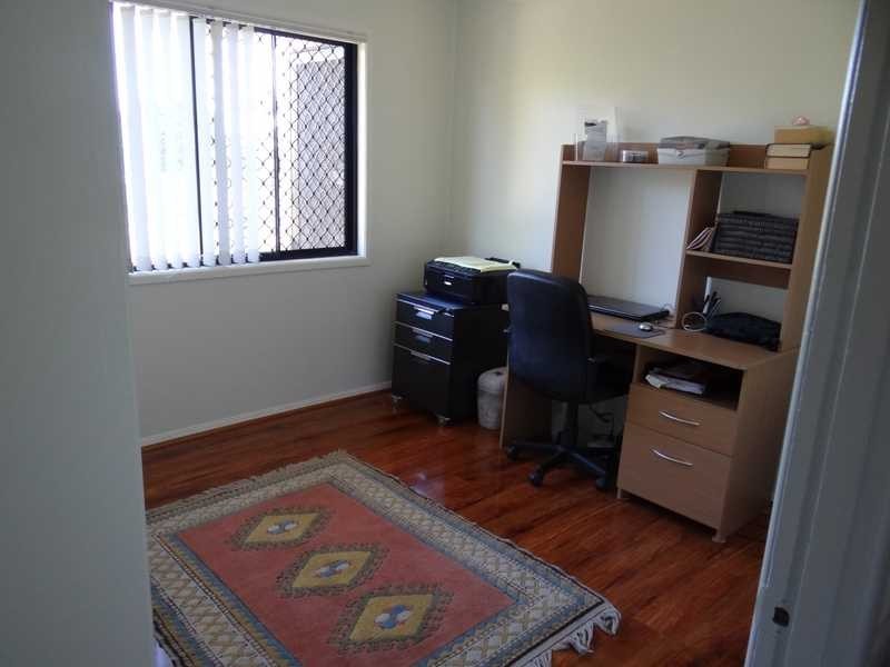 11 ROSEBROOK ST, Kallangur QLD 4503