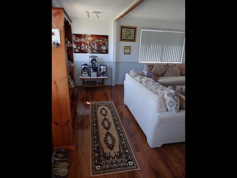 11 ROSEBROOK ST, Kallangur QLD 4503