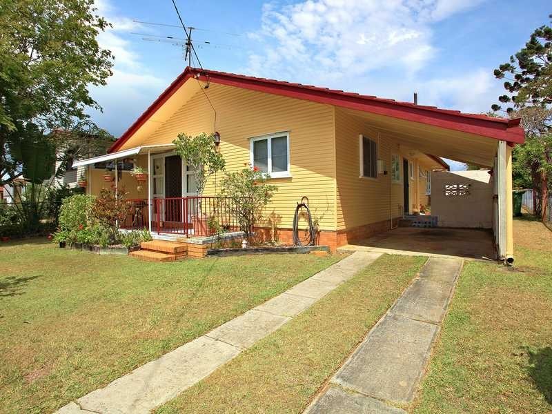 107 Thomas Street, Clontarf QLD 4019