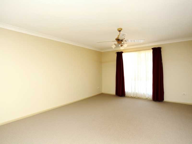 18 Fitzroy Crescent, Murrumba Downs QLD 4503