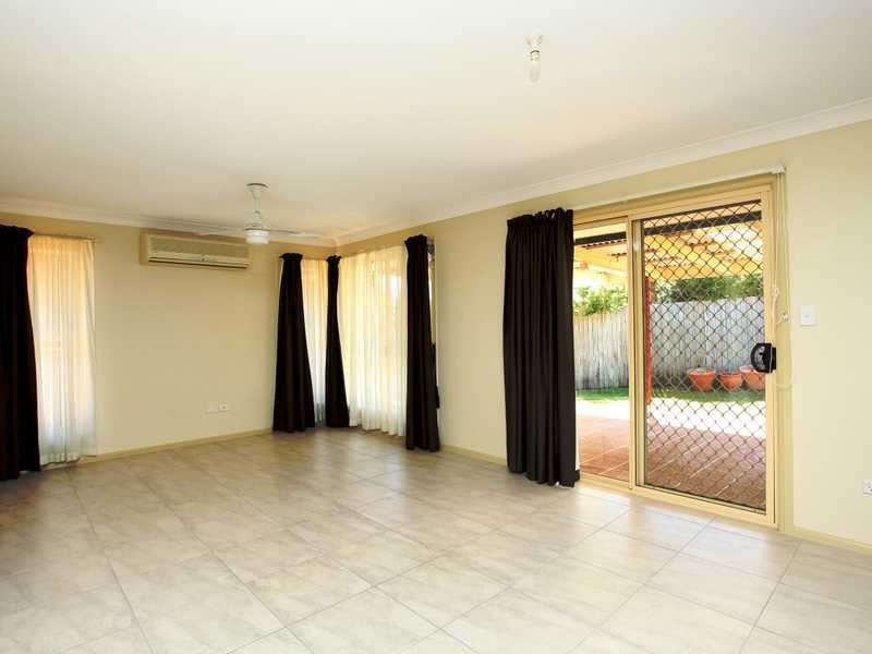 18 Fitzroy Crescent, Murrumba Downs QLD 4503