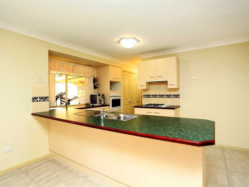 18 Fitzroy Crescent, Murrumba Downs QLD 4503