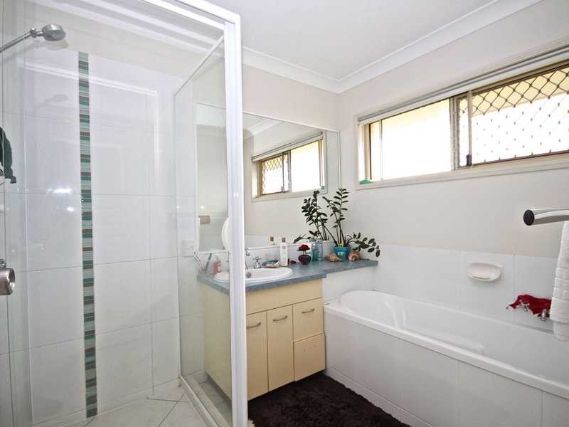 10 Glenveagh Place, Kallangur QLD 4503