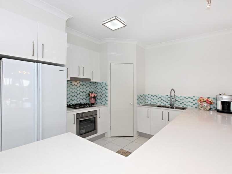 24 Lanagan Circuit, North Lakes QLD 4509