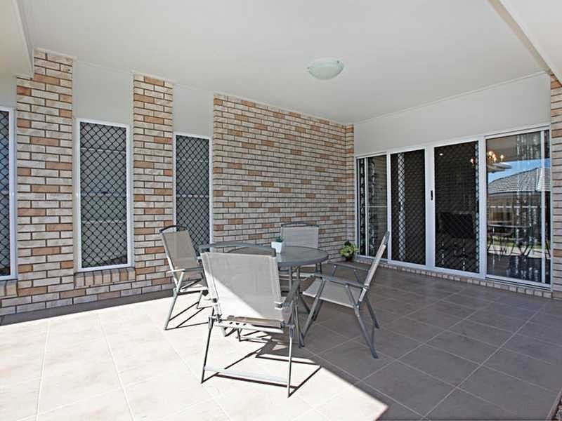 24 Lanagan Circuit, North Lakes QLD 4509