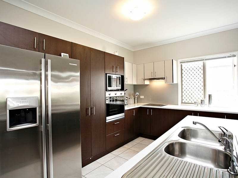 17 Silkpod Court, North Lakes QLD 4509