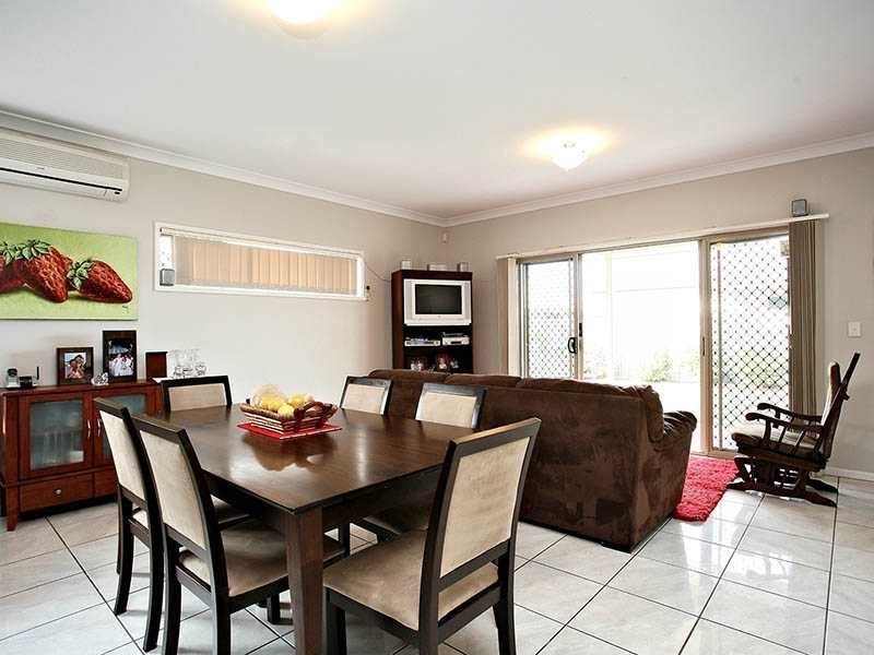 17 Silkpod Court, North Lakes QLD 4509