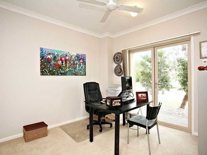 17 Silkpod Court, North Lakes QLD 4509