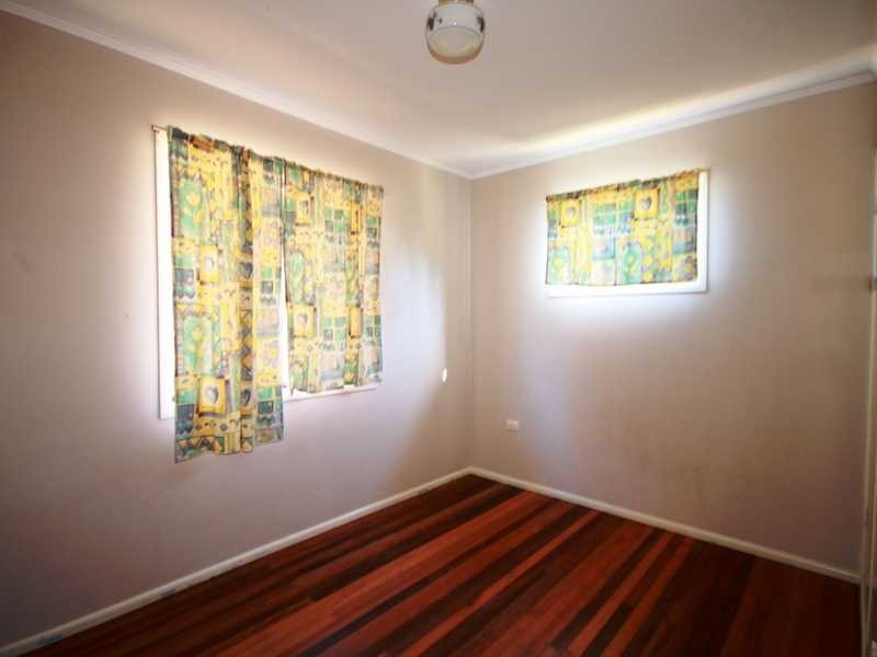 9 Narangba Rd, Kallangur QLD 4503