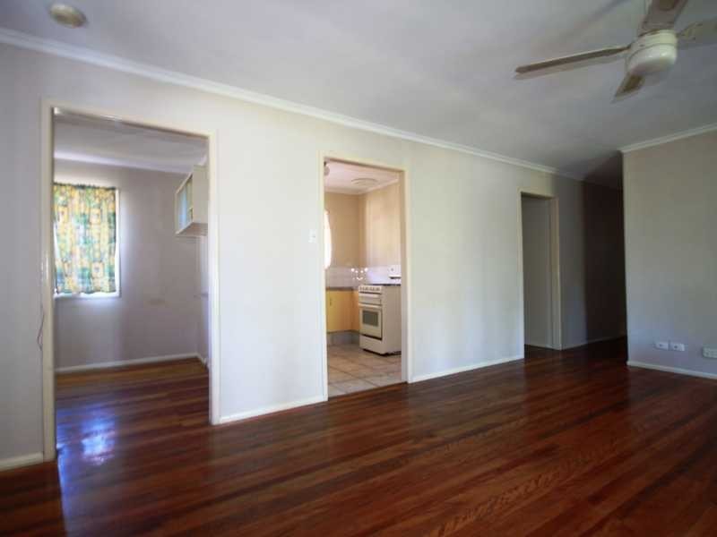 9 Narangba Rd, Kallangur QLD 4503