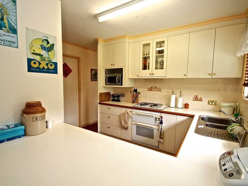 34 Goodfellows Rd, Kallangur QLD 4503