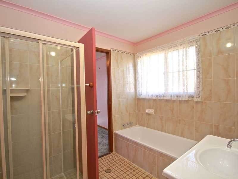 5 Applemint Court, Kallangur QLD 4503