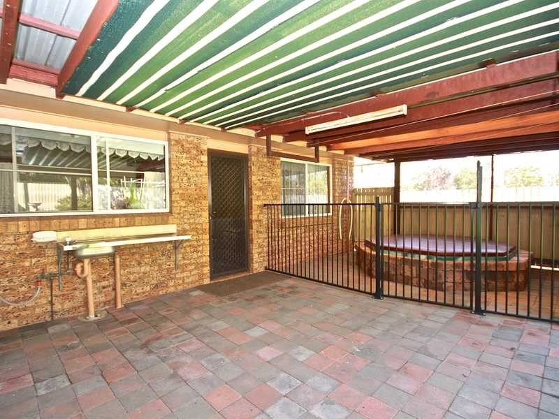 5 Applemint Court, Kallangur QLD 4503