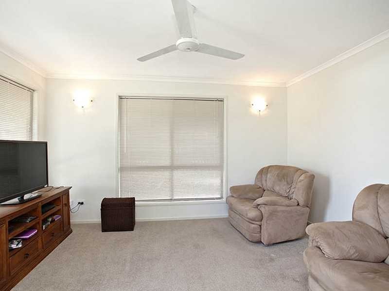 13 Willmott Court, Kallangur QLD 4503