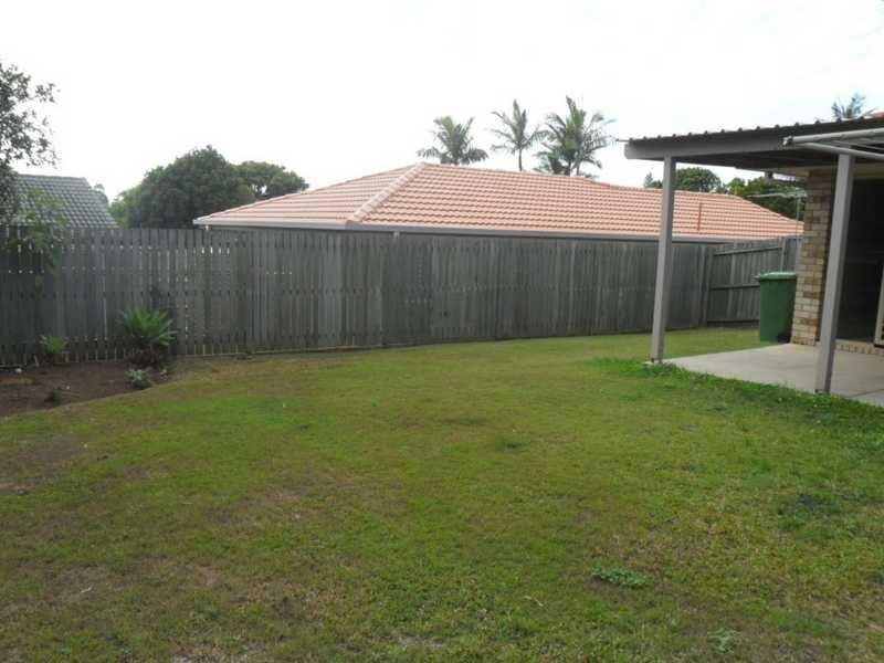 4 Red Admiral Place, Kallangur QLD 4503