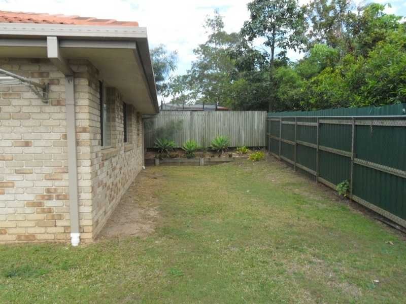 4 Red Admiral Place, Kallangur QLD 4503