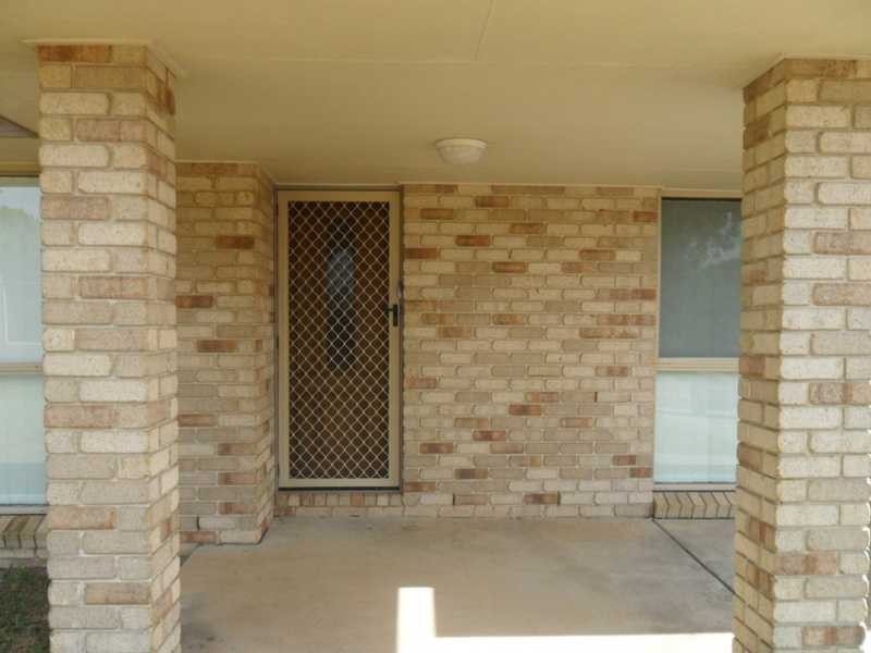 4 Red Admiral Place, Kallangur QLD 4503