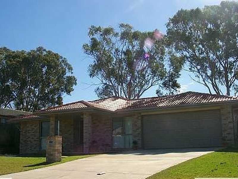 4 Red Admiral Place, Kallangur QLD 4503