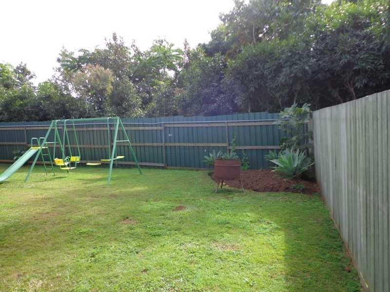 4 Red Admiral Place, Kallangur QLD 4503