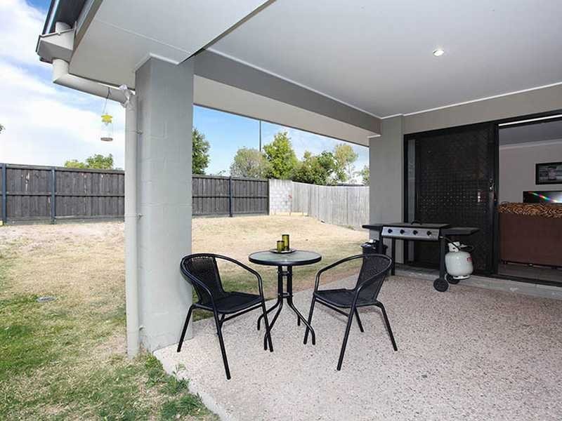 8 Menara Circuit, North Lakes QLD 4509