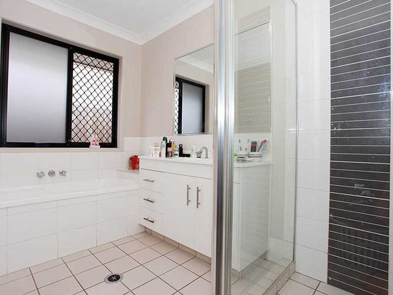 8 Menara Circuit, North Lakes QLD 4509