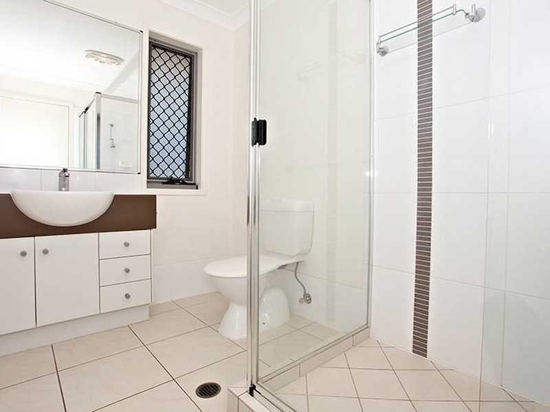 44 Balstrup Road North, Kallangur QLD 4503