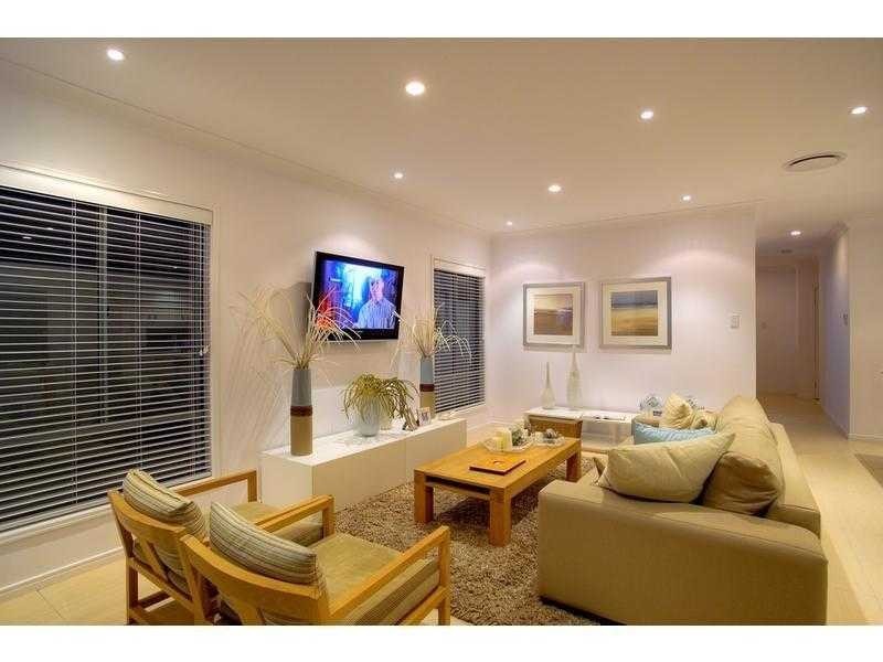 32 Elkington Circuit, North Lakes QLD 4509