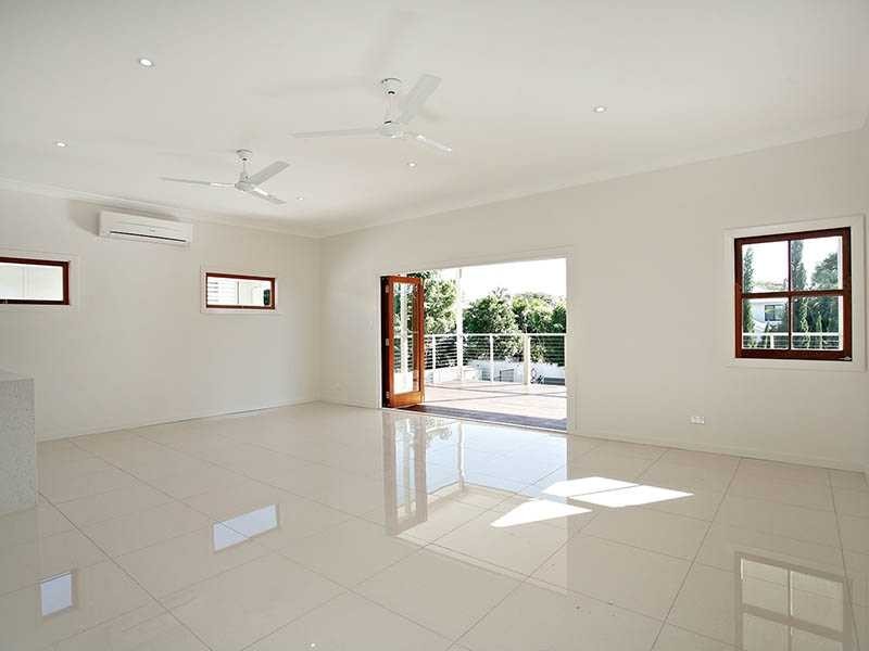 24 Raceview Avenue, Hendra QLD 4011