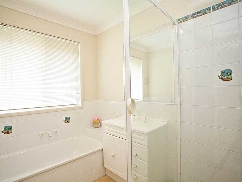 34 Hunter Circuit, Petrie QLD 4502