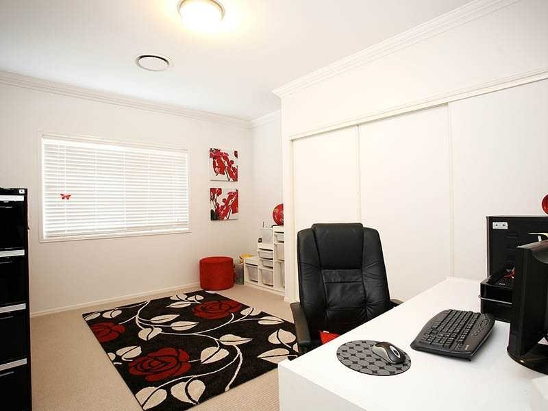 65 Lionheart Crescent, Newport QLD 4020